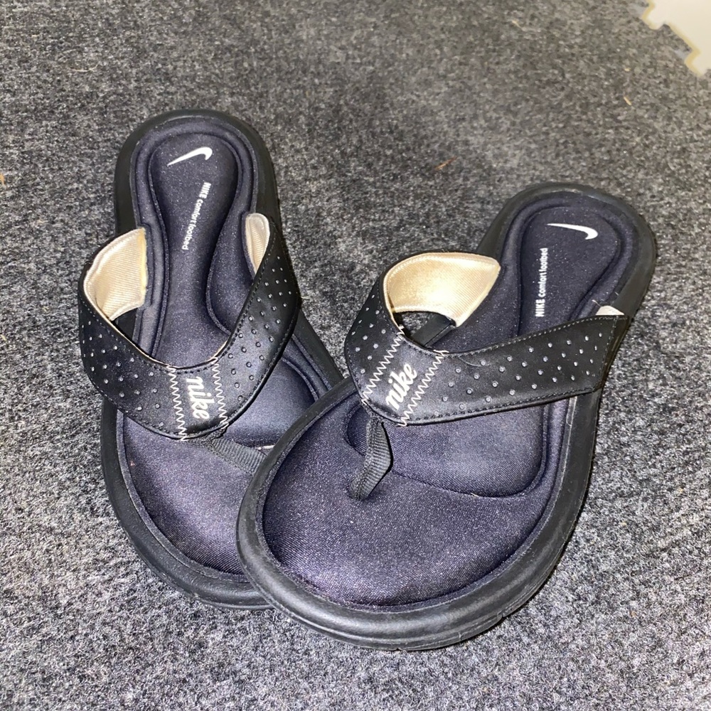 Nike Flip Flop Slides 8